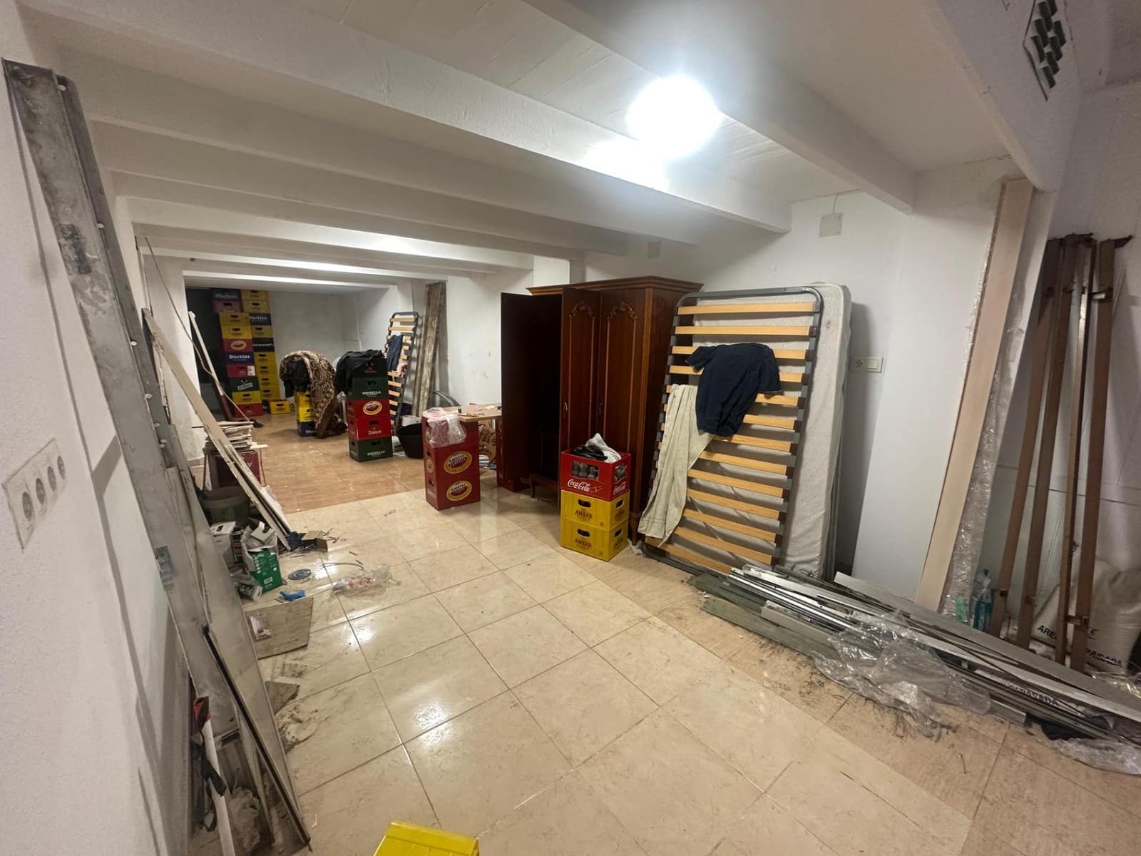 2 bedroom Commercial for sale in Alicante / Alacant city - € 73,000 (Ref: 9602657)