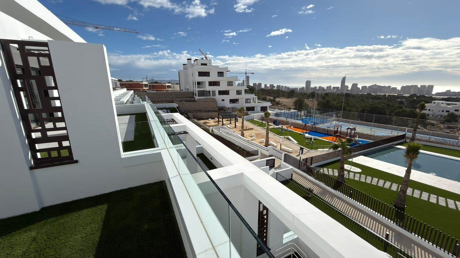 2 makuuhuone Asunto myytävänä paikassa Finestrat mukana uima-altaan - 430 000 € (Ref: 9611636)