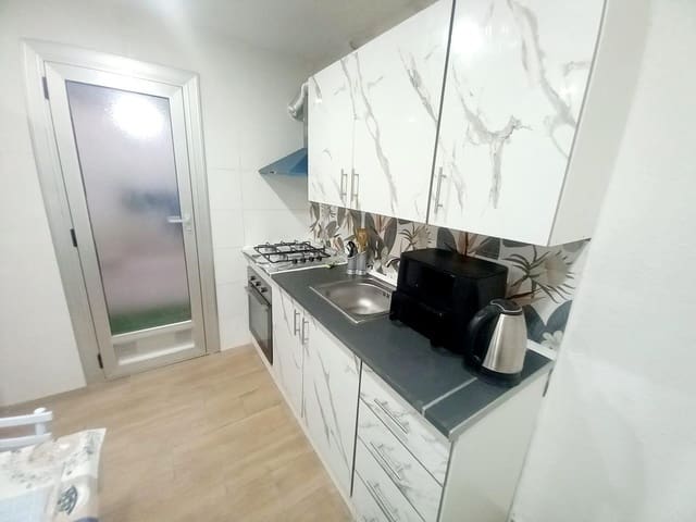 3 camera da letto Appartamento in vendita in Alicante città - 87.000 € (Rif: 9611641)