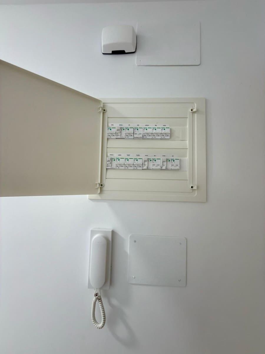 3 bedroom Apartment for sale in Alicante / Alacant city - € 399,000 (Ref: 9615643)