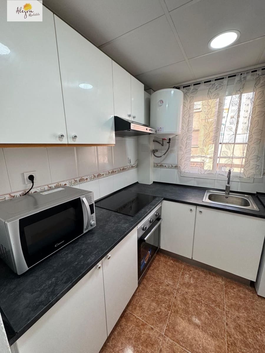 1 soveværelse Lejlighed til leje i Valencia by - € 950 (Ref: 9615645)