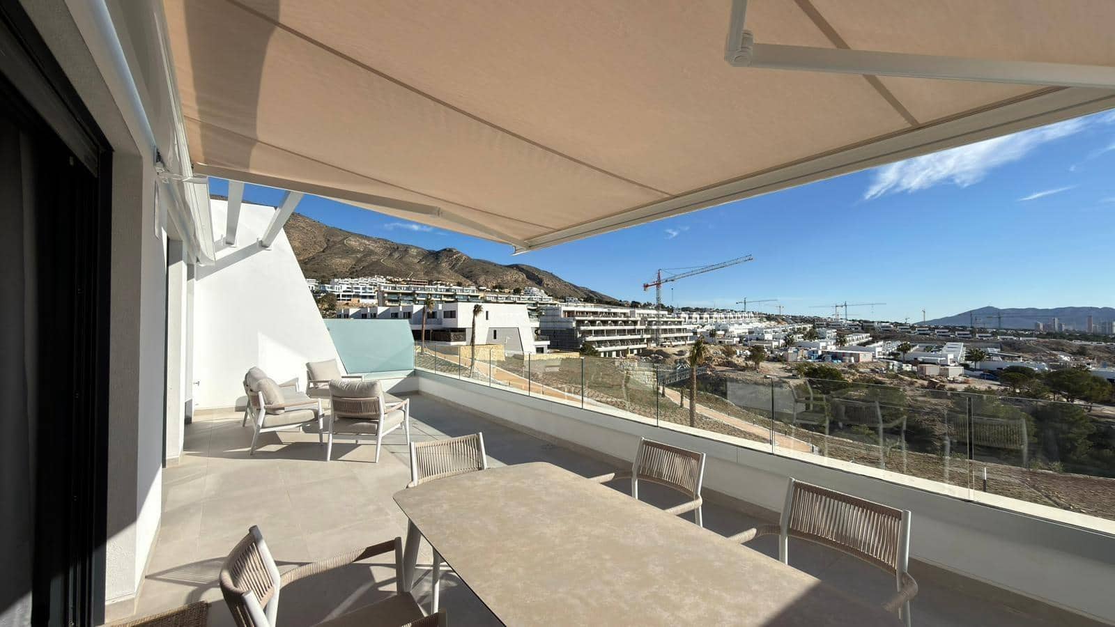 2 bedroom Flat for sale in Finestrat with pool - € 495,000 (Ref: 9619415)