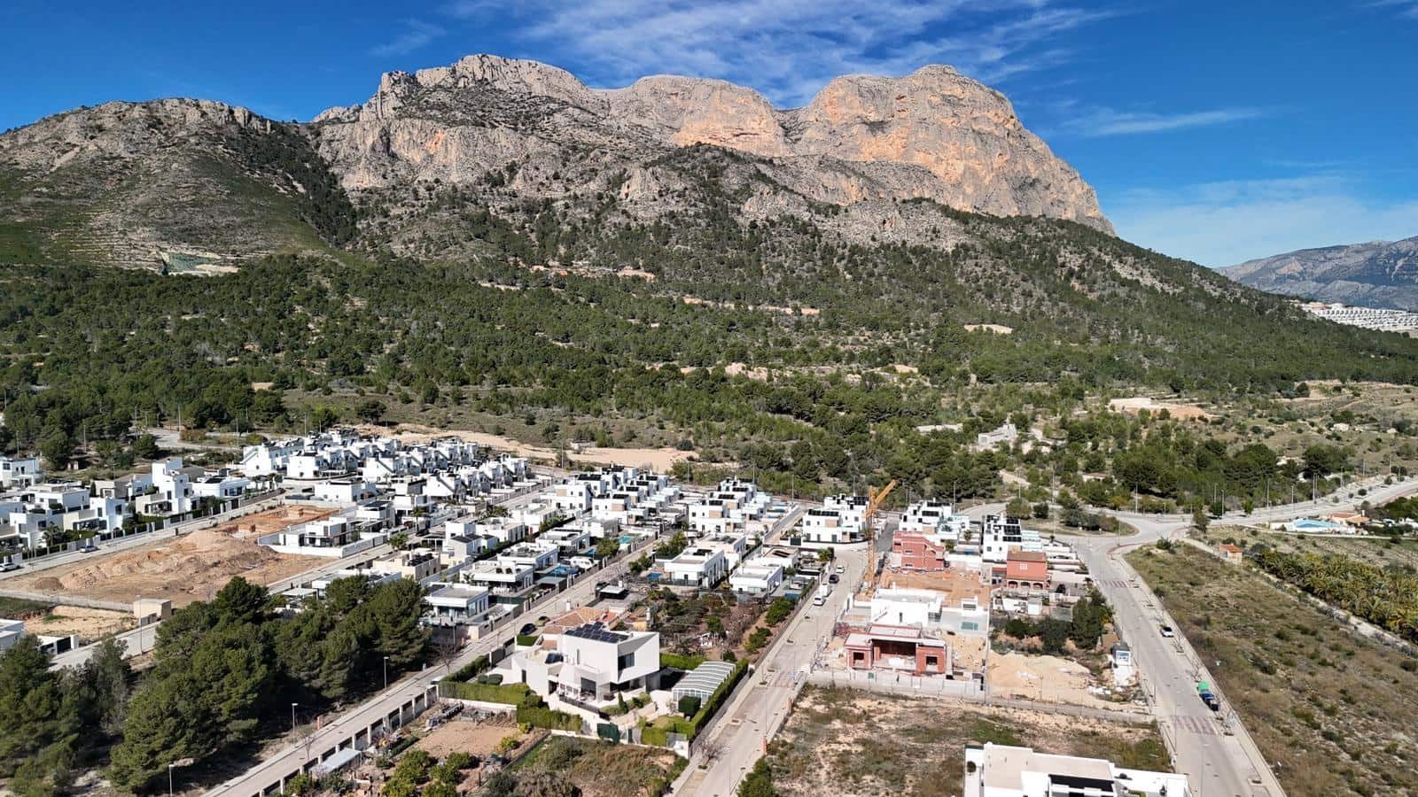 3 soveværelse Villa til salg i Polop med swimmingpool - € 540.000 (Ref: 9619416)