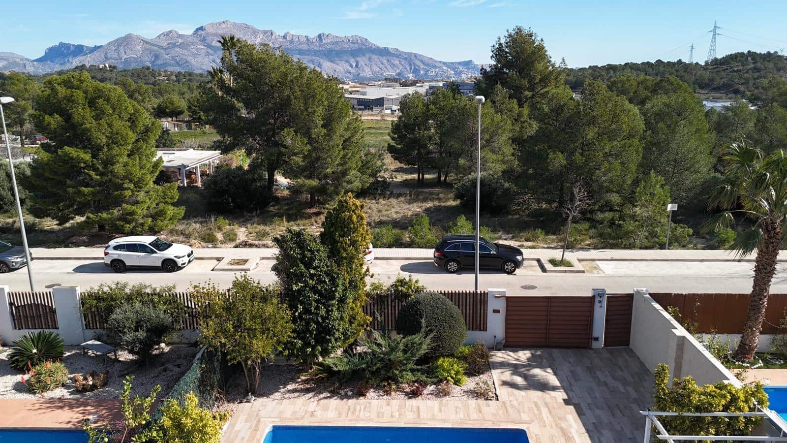 3 soveværelse Villa til salg i Polop med swimmingpool - € 540.000 (Ref: 9619416)