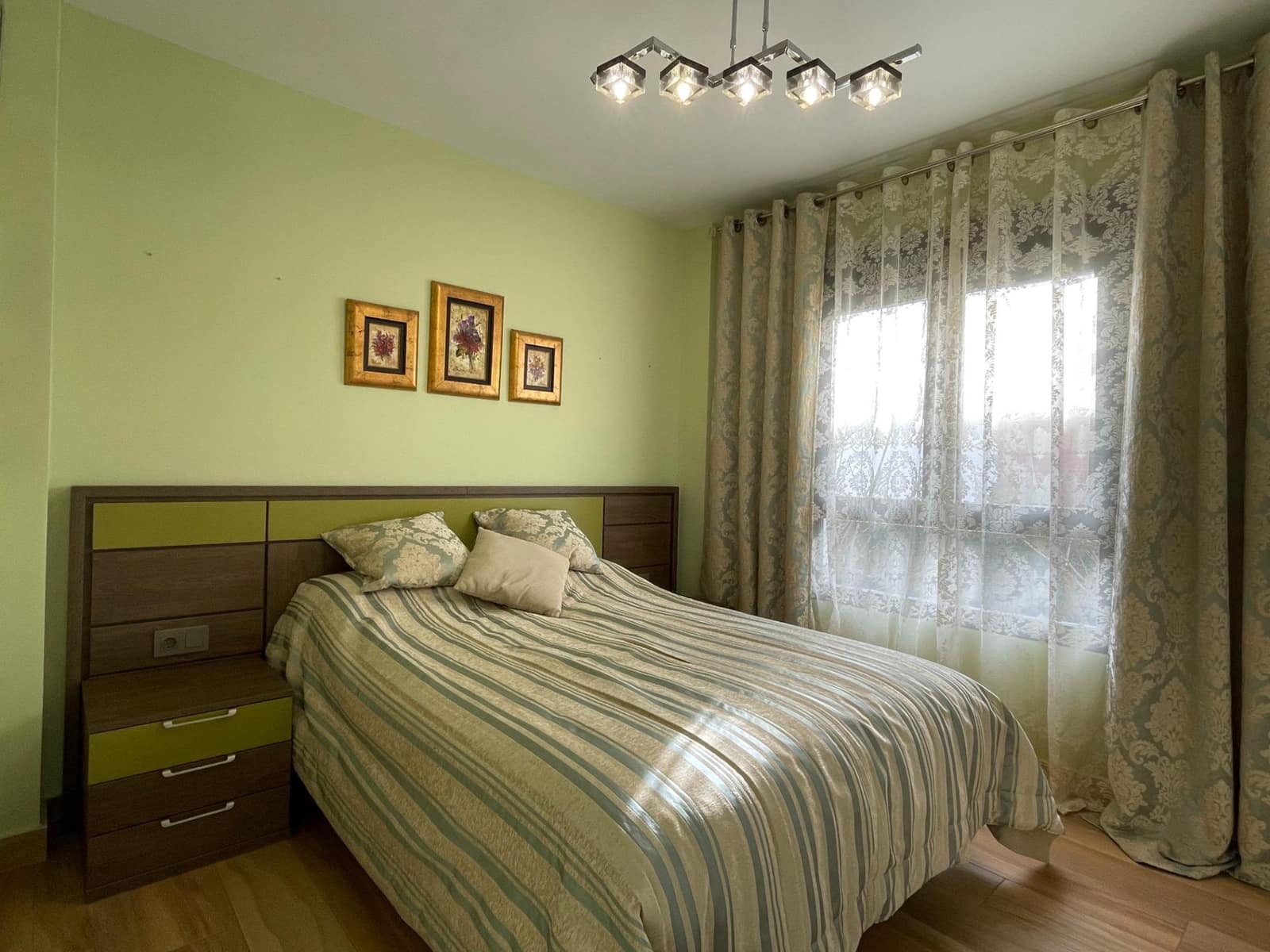 3 soveværelse Villa til salg i Polop med swimmingpool - € 540.000 (Ref: 9619416)