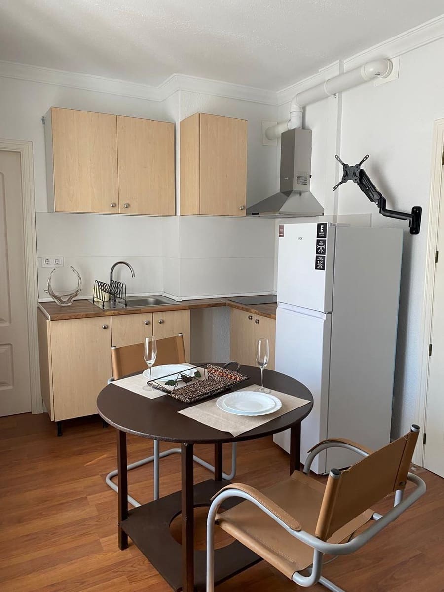 Estudio de 1 habitación en Alicante / Alacant ciudad en alquiler - 600 € (Ref: 9634408)