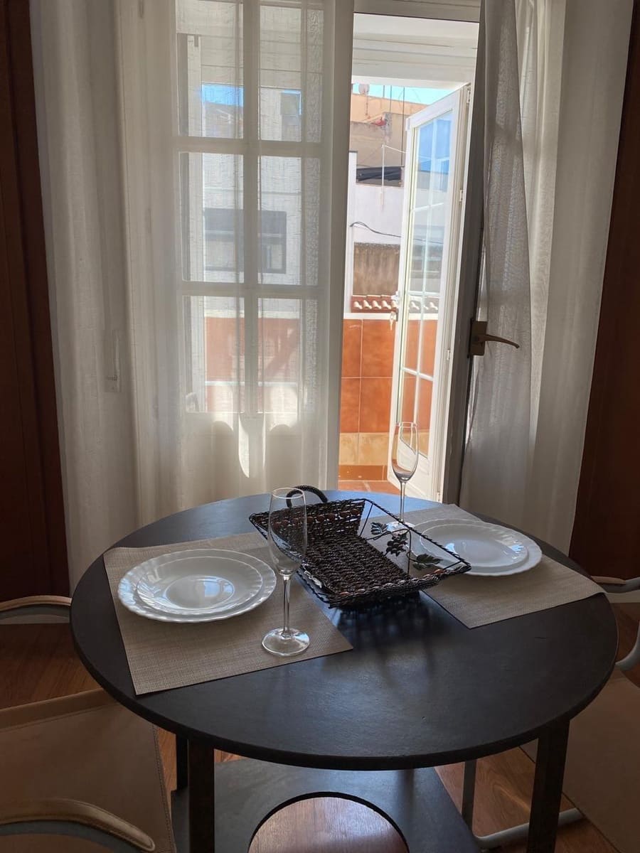 Estudio de 1 habitación en Alicante / Alacant ciudad en alquiler - 600 € (Ref: 9634408)