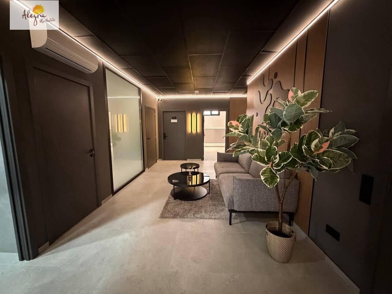 Office for sale in Valencia city - € 828,000 (Ref: 9645137)