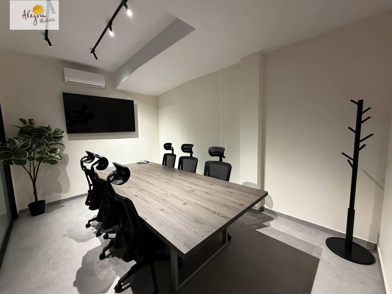 Office for sale in Valencia city - € 828,000 (Ref: 9645137)