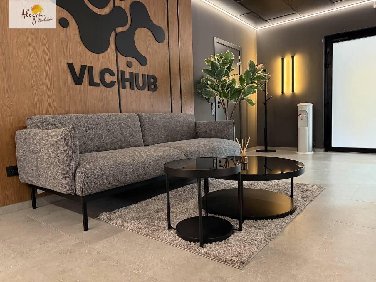 Office for sale in Valencia city - € 828,000 (Ref: 9645137)