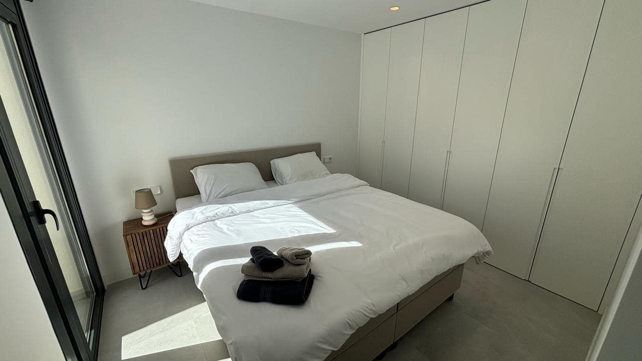 2 bedroom Terraced Villa for rent in Monforte del Cid with pool - € 1,300 (Ref: 9645138)