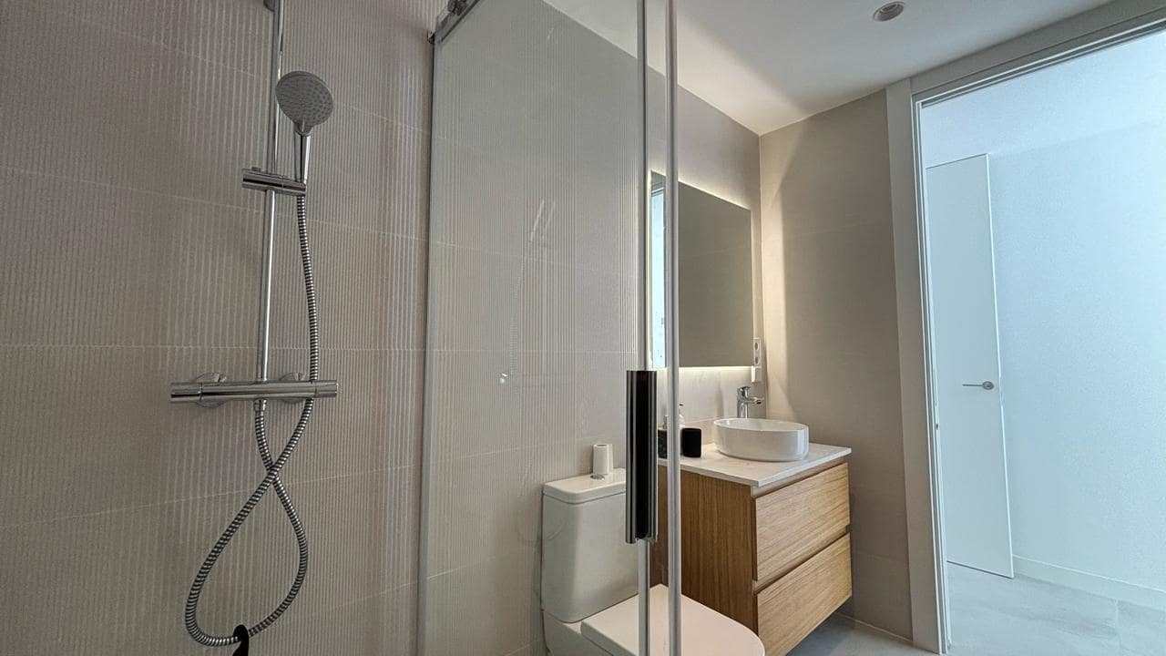 2 bedroom Terraced Villa for rent in Monforte del Cid with pool - € 1,300 (Ref: 9645138)