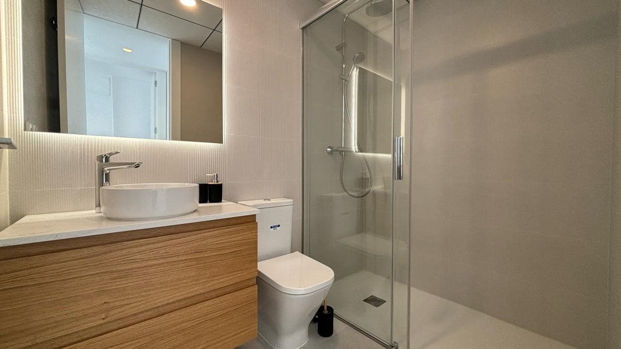 2 bedroom Terraced Villa for rent in Monforte del Cid with pool - € 1,300 (Ref: 9645138)