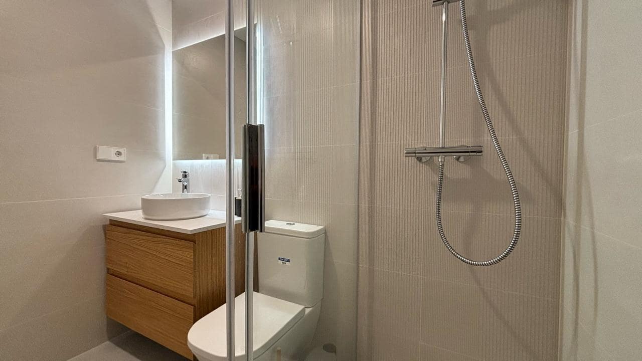 2 bedroom Terraced Villa for rent in Monforte del Cid with pool - € 1,300 (Ref: 9645138)