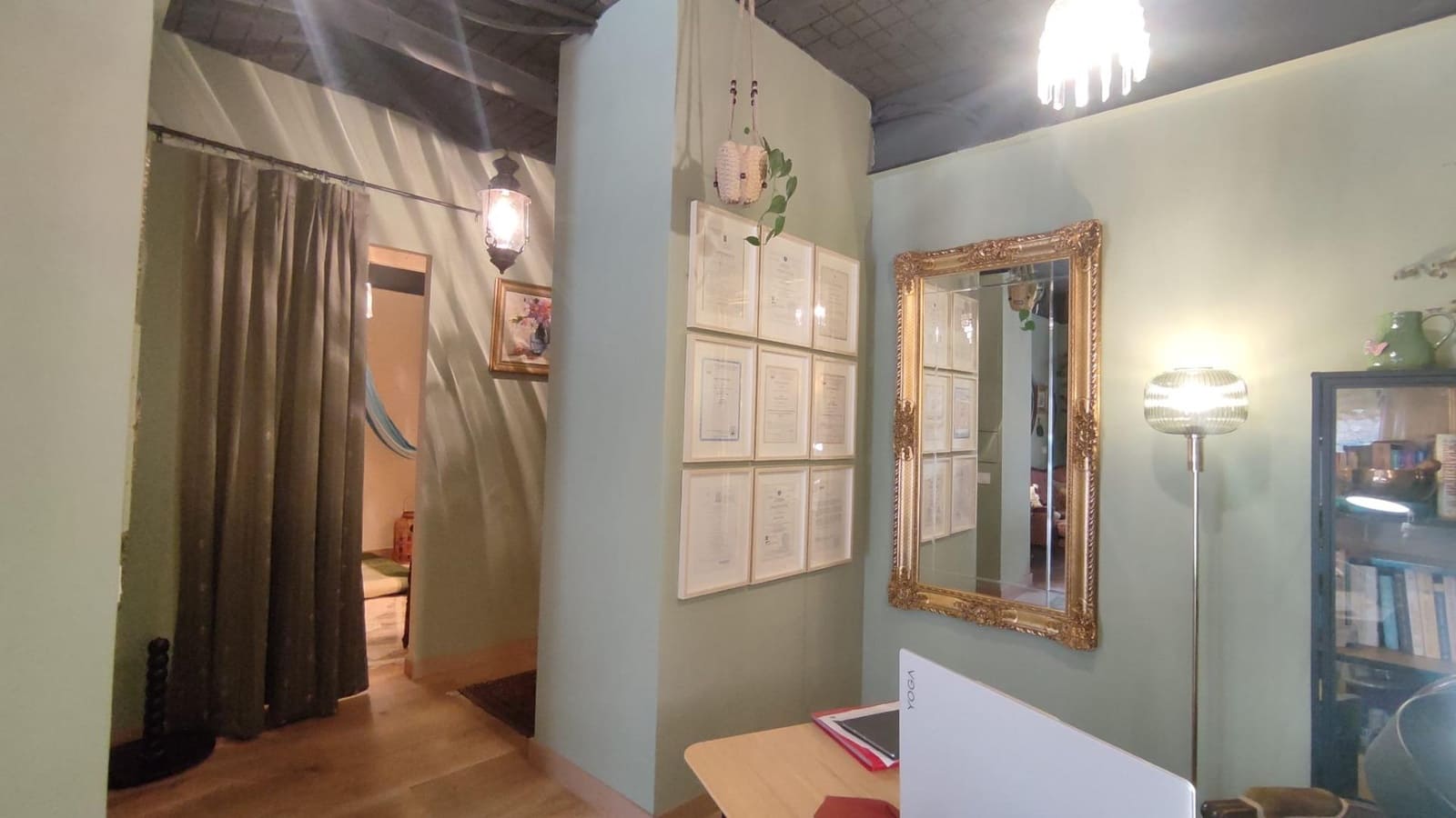 Commercial for sale in Alicante / Alacant city - € 95,000 (Ref: 9648274)