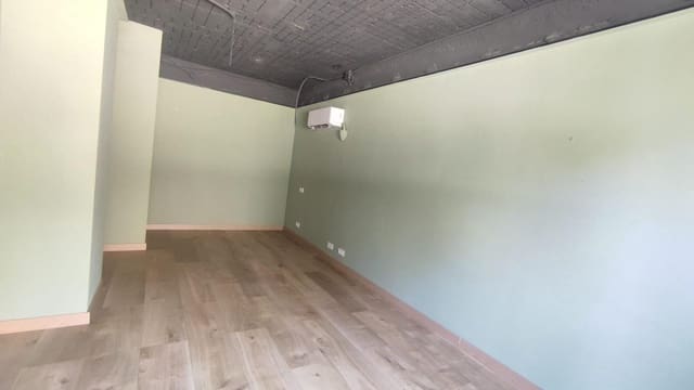 Kaupallinen myytävänä paikassa Santo Domingo, Alicante kaupunki - 89 000 € (Ref: 9648274)