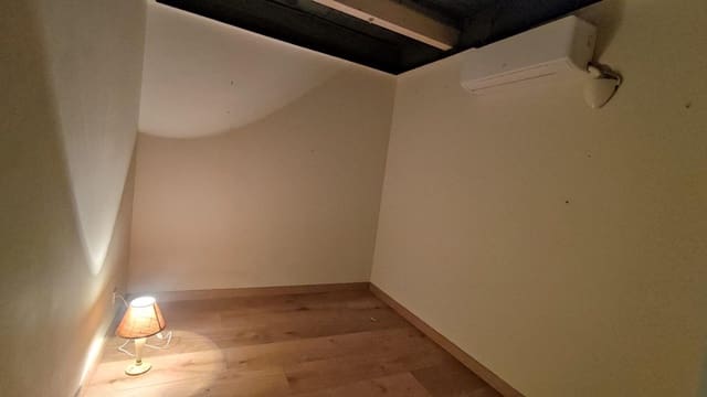 Kaupallinen myytävänä paikassa Santo Domingo, Alicante kaupunki - 89 000 € (Ref: 9648274)