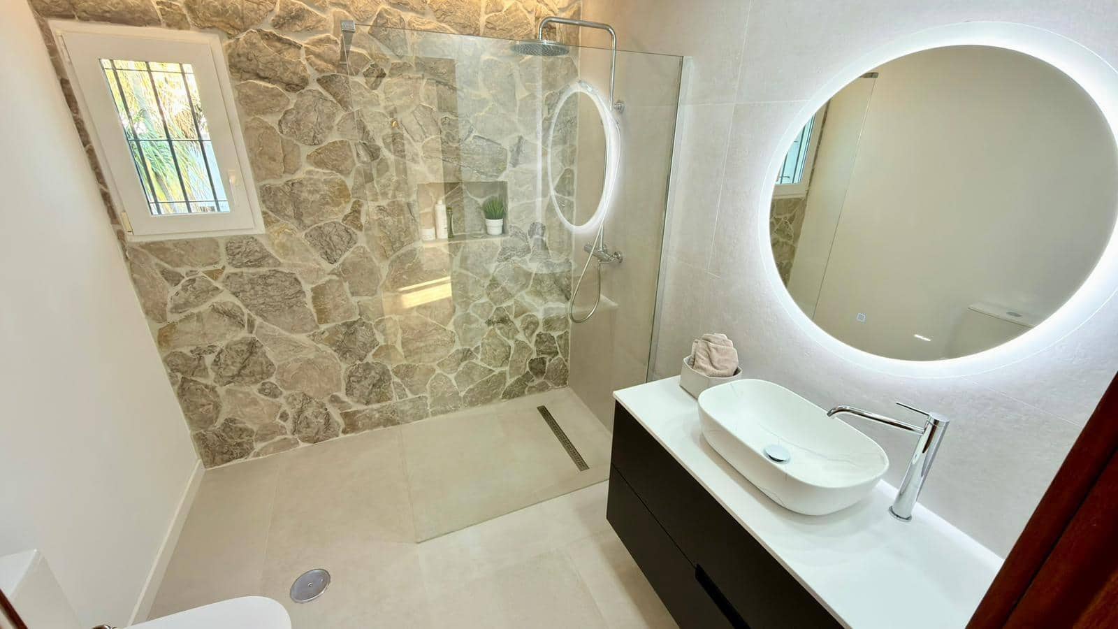 3 bedroom Villa for sale in Playa de Muchavista with pool - € 975,000 (Ref: 9652113)