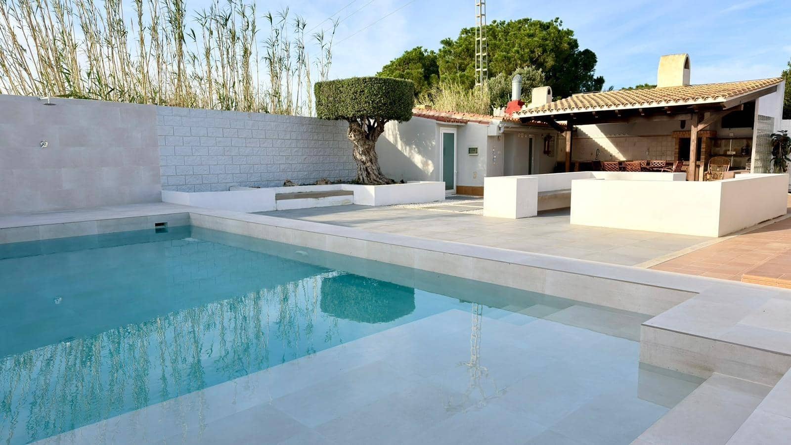 3 bedroom Villa for sale in Playa de Muchavista with pool - € 975,000 (Ref: 9652113)