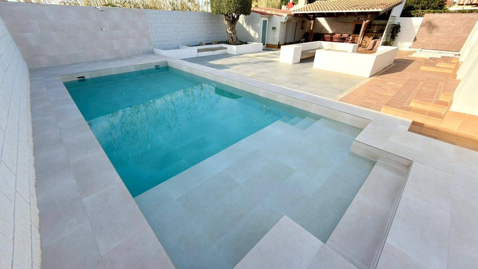 3 bedroom Villa for sale in Playa de Muchavista with pool - € 975,000 (Ref: 9652113)