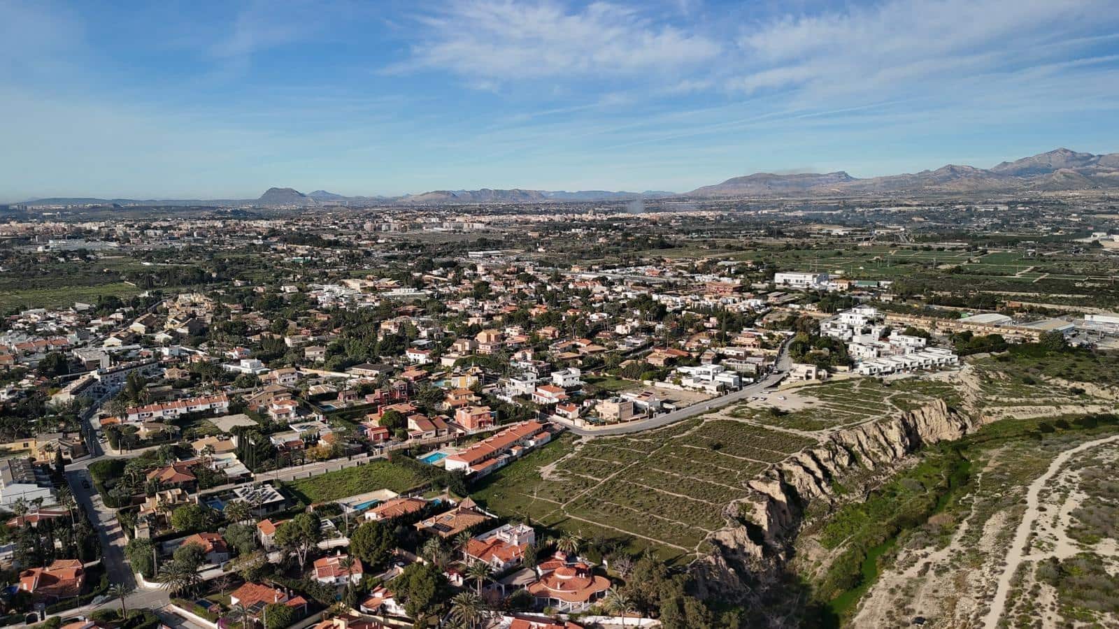 3 bedroom Villa for sale in Playa de Muchavista with pool - € 975,000 (Ref: 9652113)