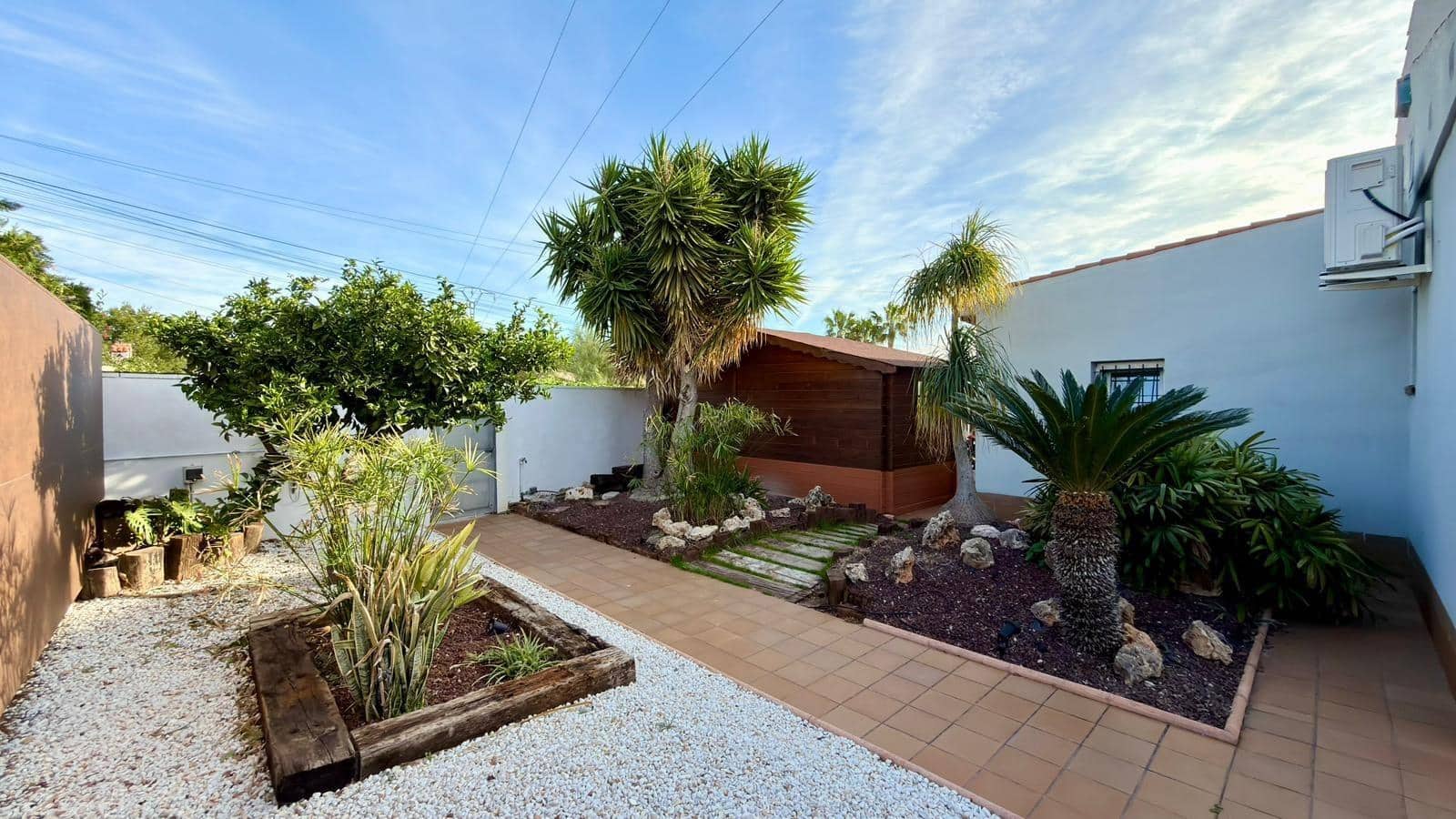 3 bedroom Villa for sale in Playa de Muchavista with pool - € 975,000 (Ref: 9652113)