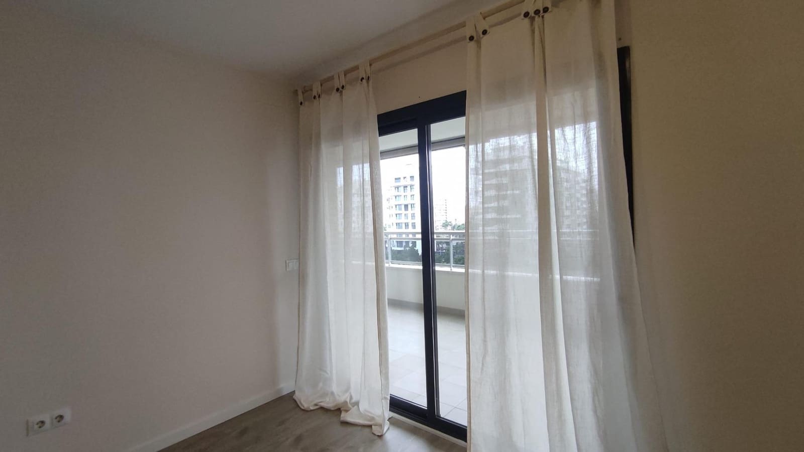 2 camera da letto Appartamento da affittare in Playa de San Juan con piscina garage - 1.500 € (Rif: 9656197)