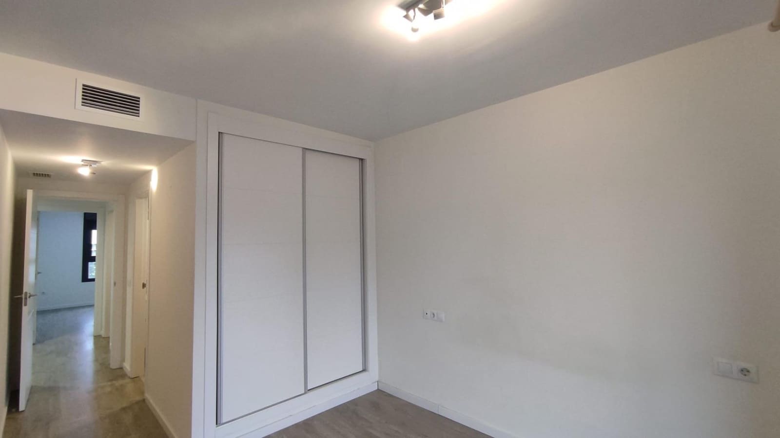 2 camera da letto Appartamento da affittare in Playa de San Juan con piscina garage - 1.500 € (Rif: 9656197)