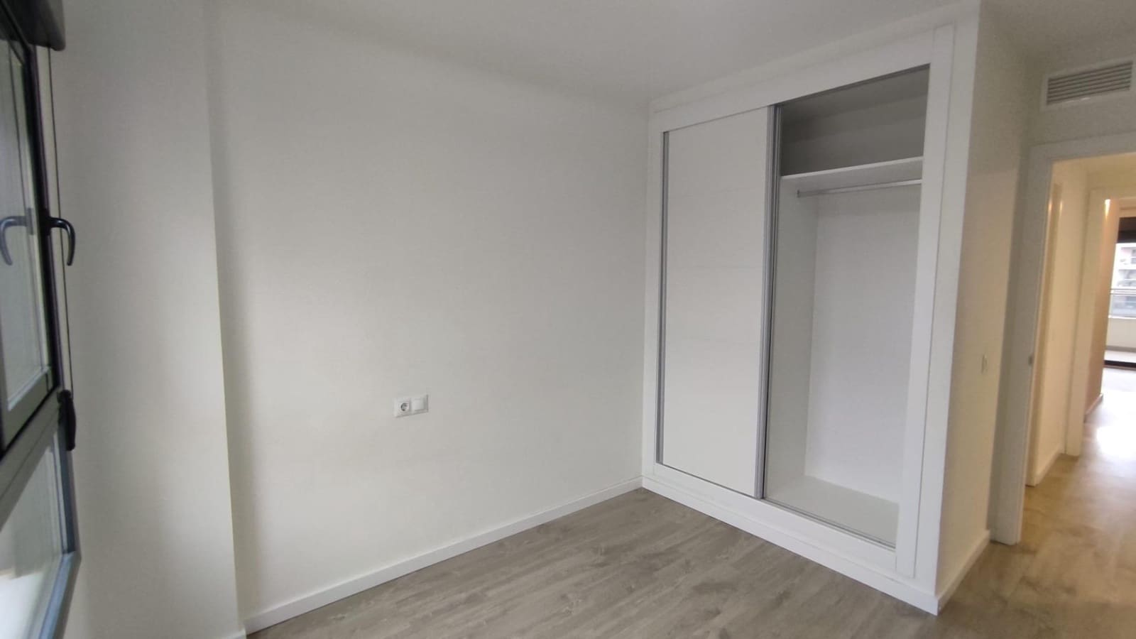 2 camera da letto Appartamento da affittare in Playa de San Juan con piscina garage - 1.500 € (Rif: 9656197)