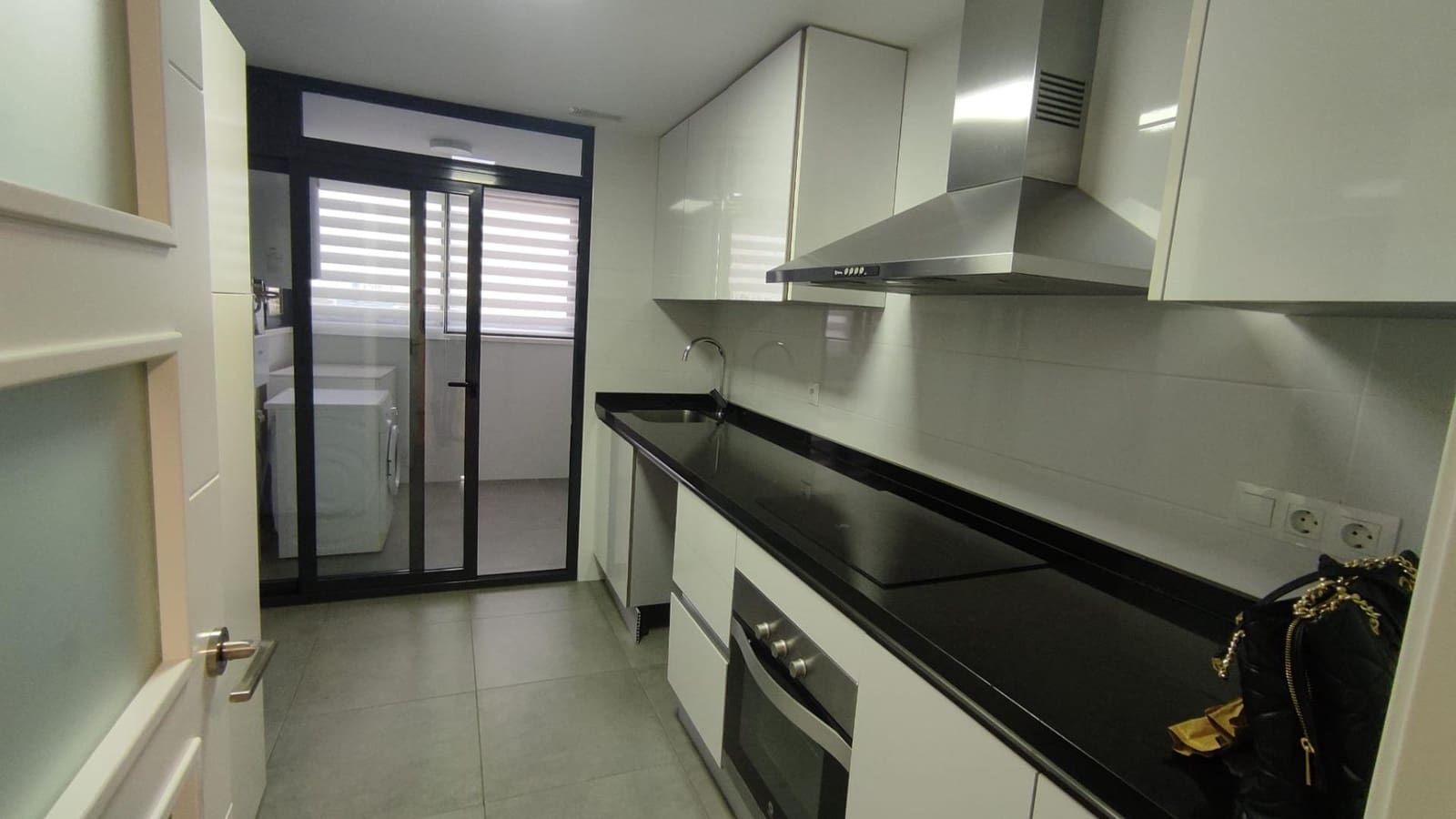 2 camera da letto Appartamento da affittare in Playa de San Juan con piscina garage - 1.500 € (Rif: 9656197)