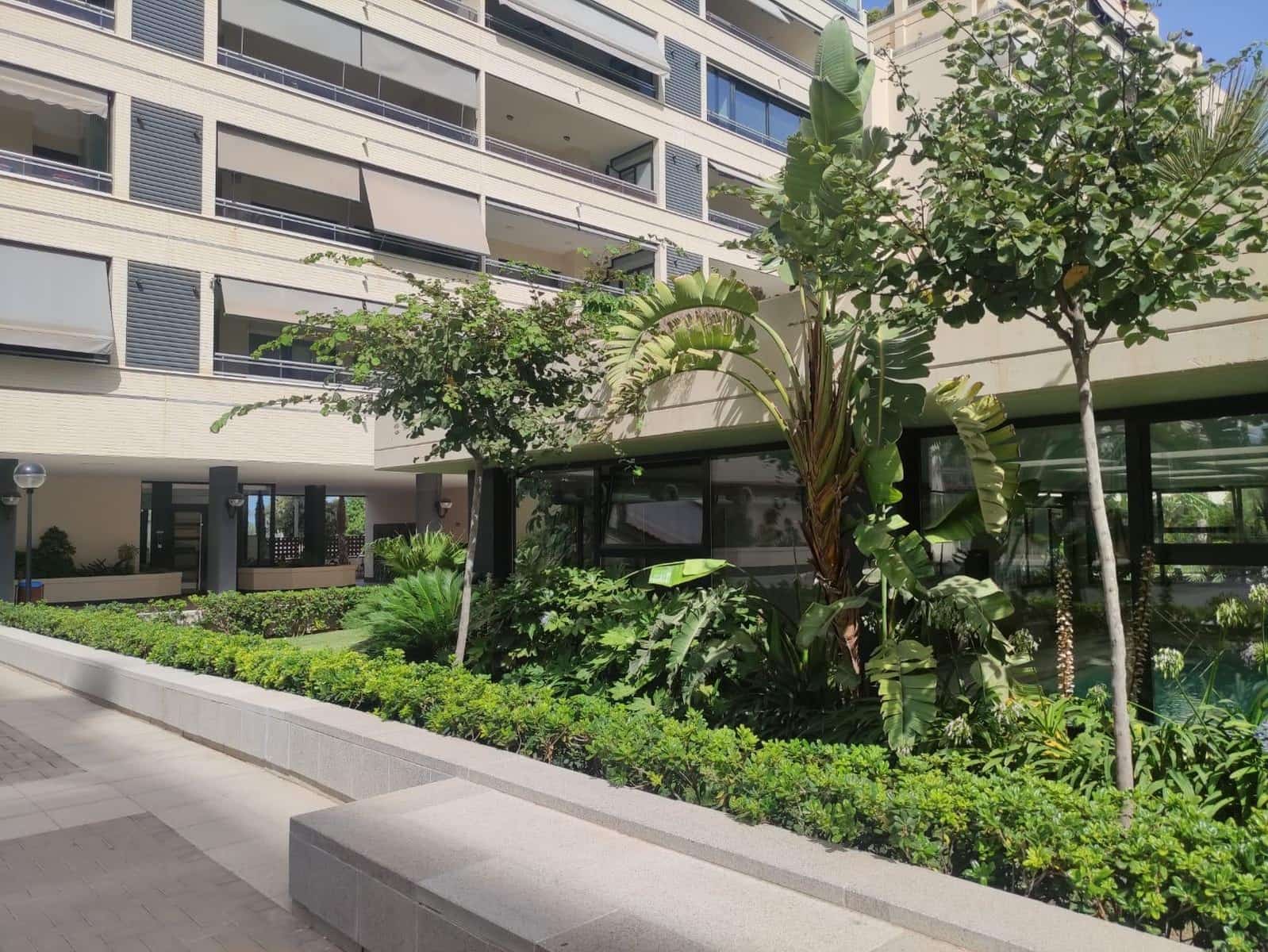 2 camera da letto Appartamento da affittare in Playa de San Juan con piscina garage - 1.500 € (Rif: 9656197)