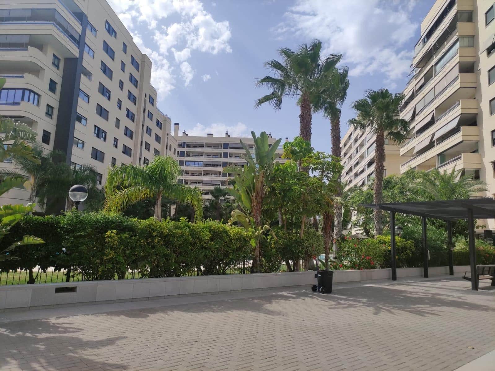 2 camera da letto Appartamento da affittare in Playa de San Juan con piscina garage - 1.500 € (Rif: 9656197)