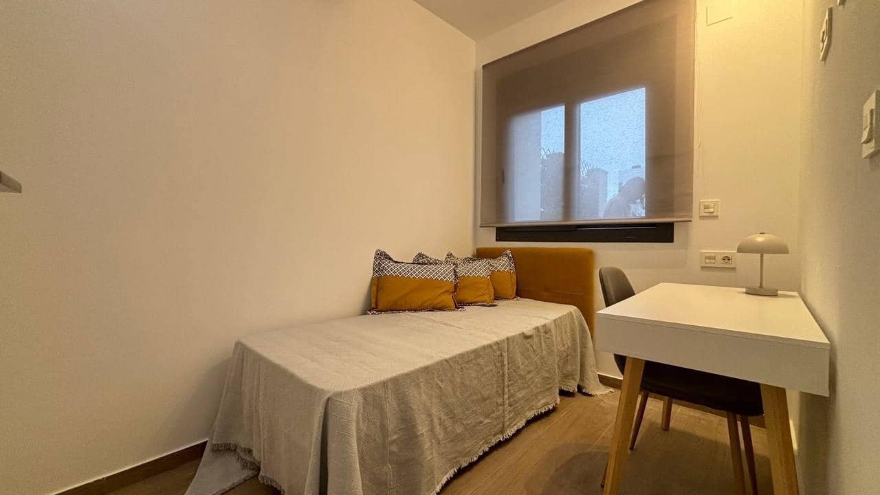 3 quarto Apartamento para arrendar em Finestrat com piscina garagem - 1 800 € (Ref: 9659526)