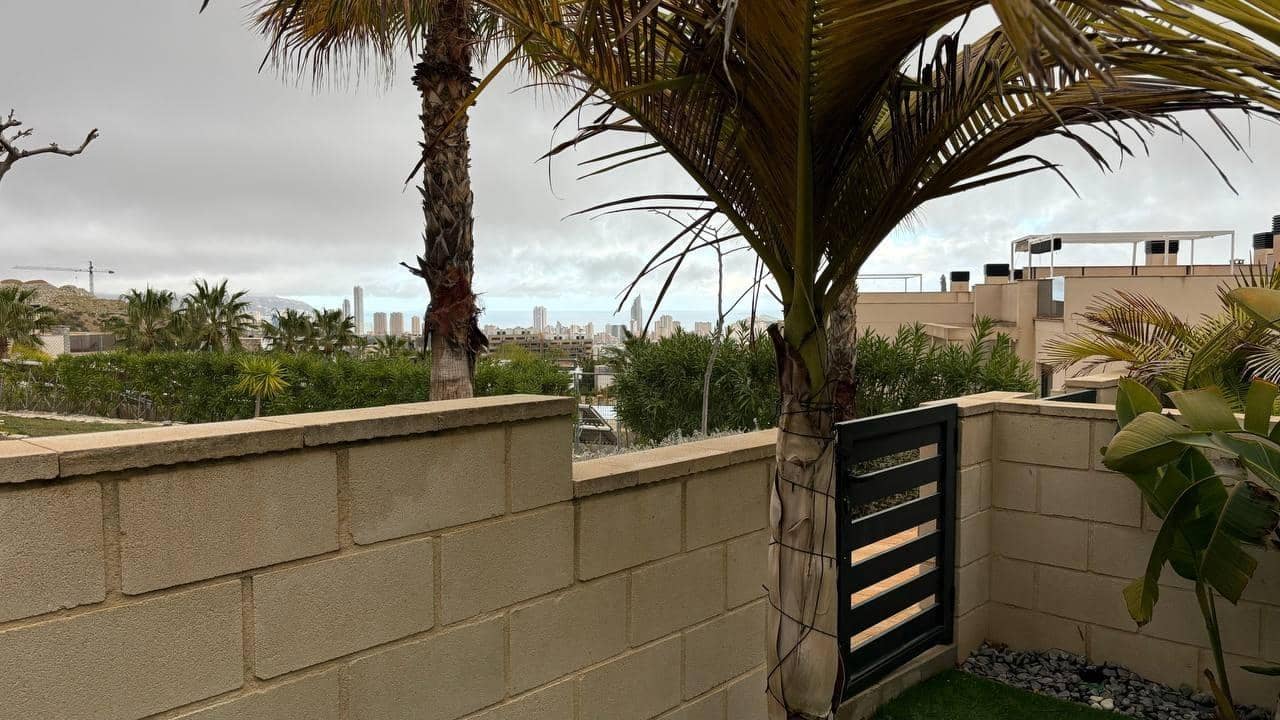 3 quarto Apartamento para arrendar em Finestrat com piscina garagem - 1 800 € (Ref: 9659526)