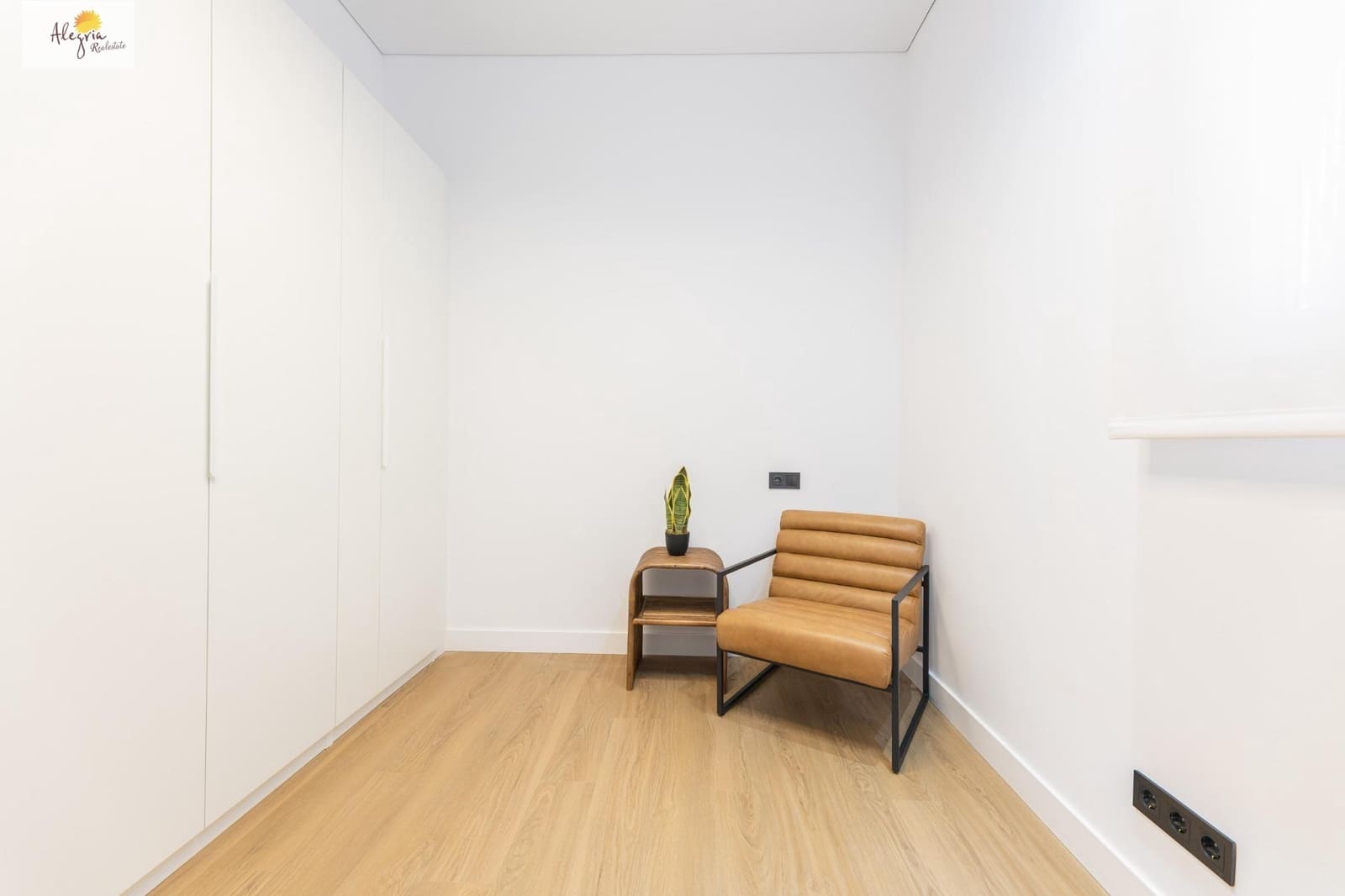 Apartamento de 2 habitaciones en València ciudad en alquiler - 1.600 € (Ref: 9666616)