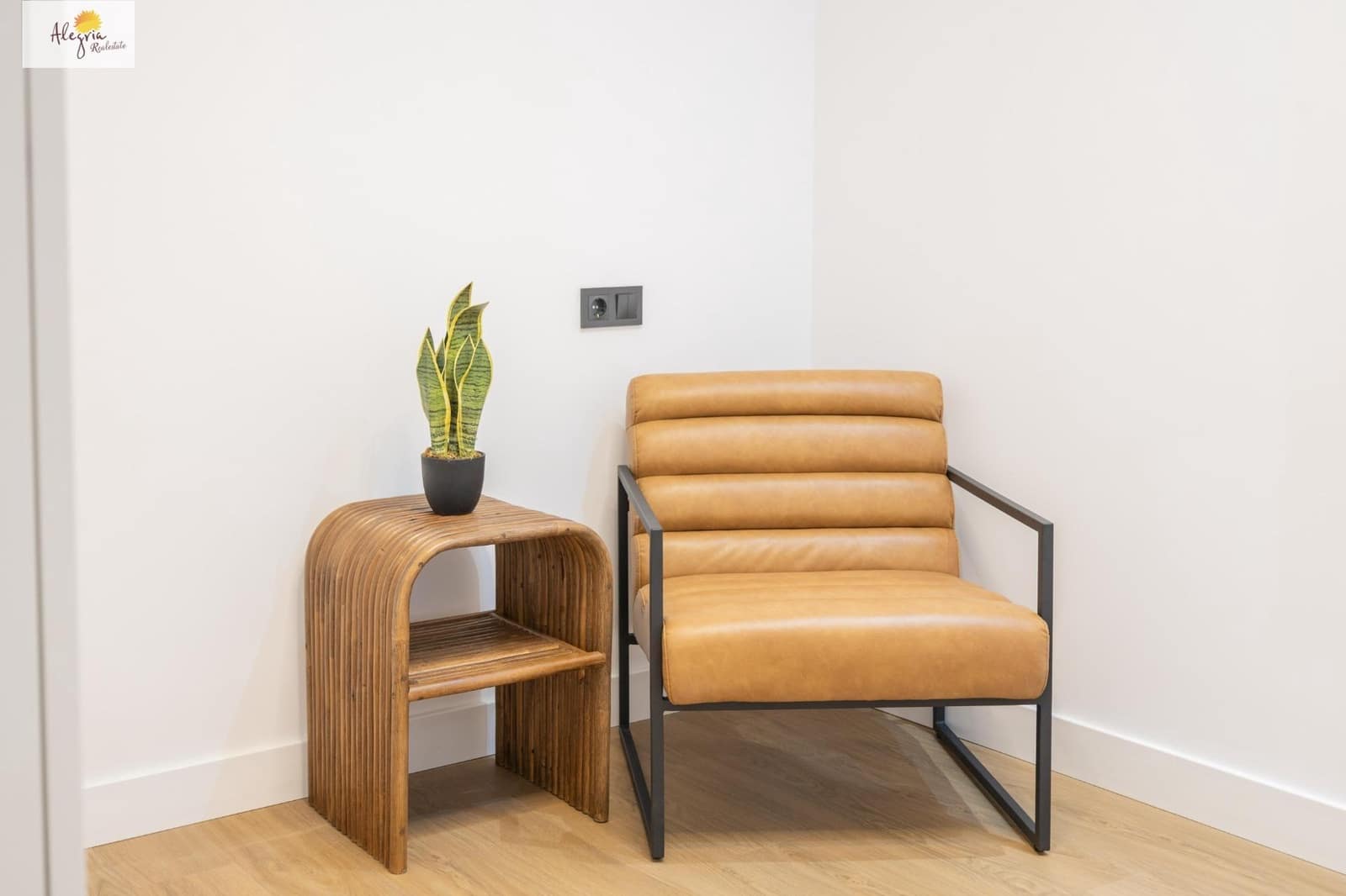 Apartamento de 2 habitaciones en València ciudad en alquiler - 1.600 € (Ref: 9666616)