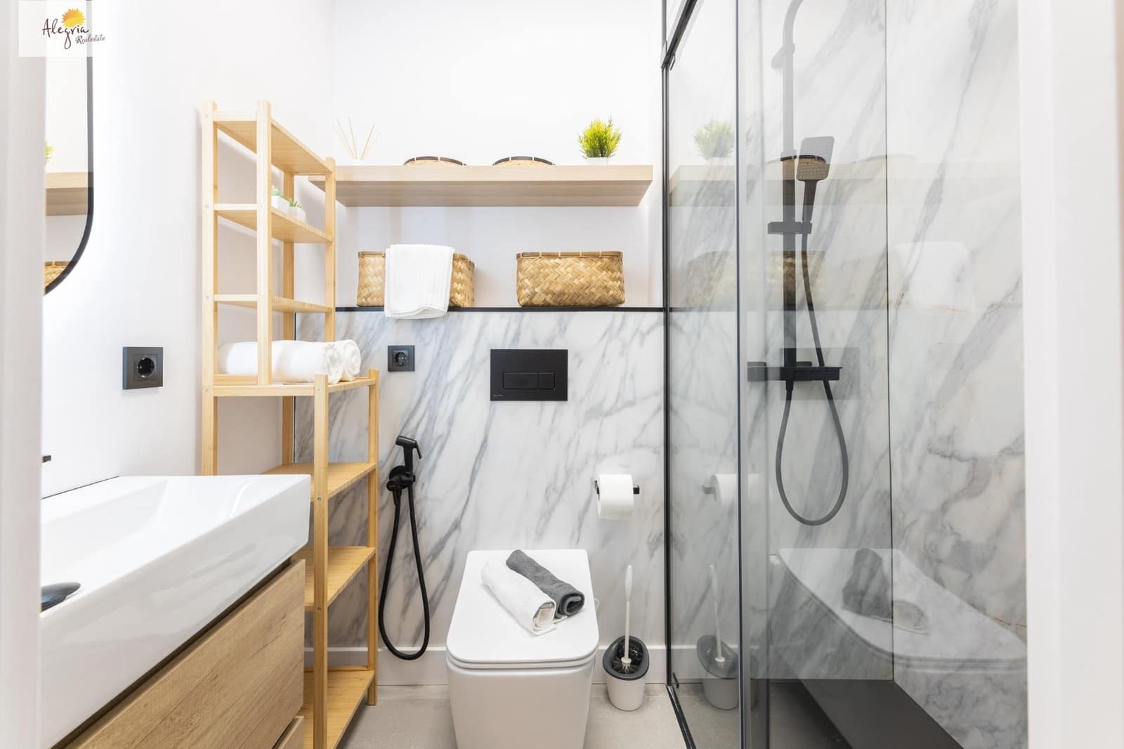 Apartamento de 2 habitaciones en València ciudad en alquiler - 1.600 € (Ref: 9666616)