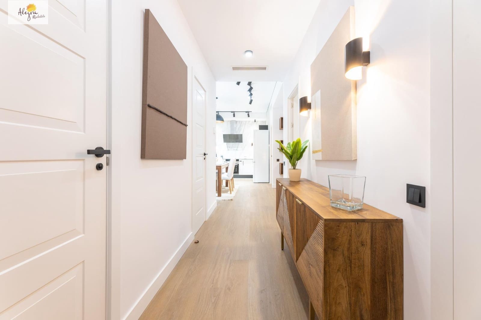 Apartamento de 2 habitaciones en València ciudad en alquiler - 1.600 € (Ref: 9666616)