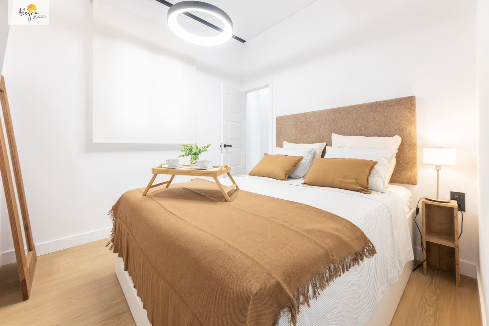 Apartamento de 2 habitaciones en València ciudad en alquiler - 1.600 € (Ref: 9666616)