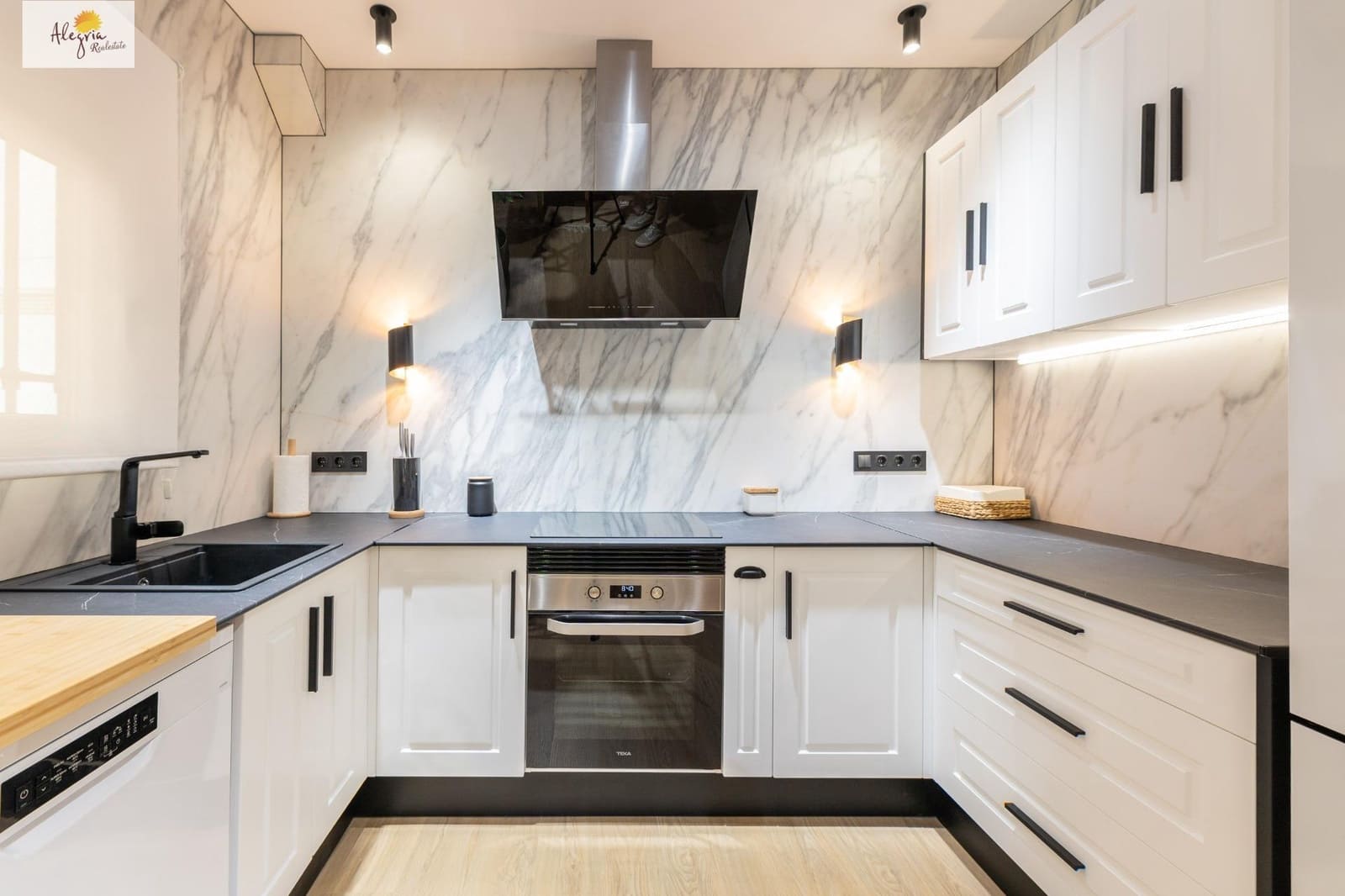 Apartamento de 2 habitaciones en València ciudad en alquiler - 1.600 € (Ref: 9666616)