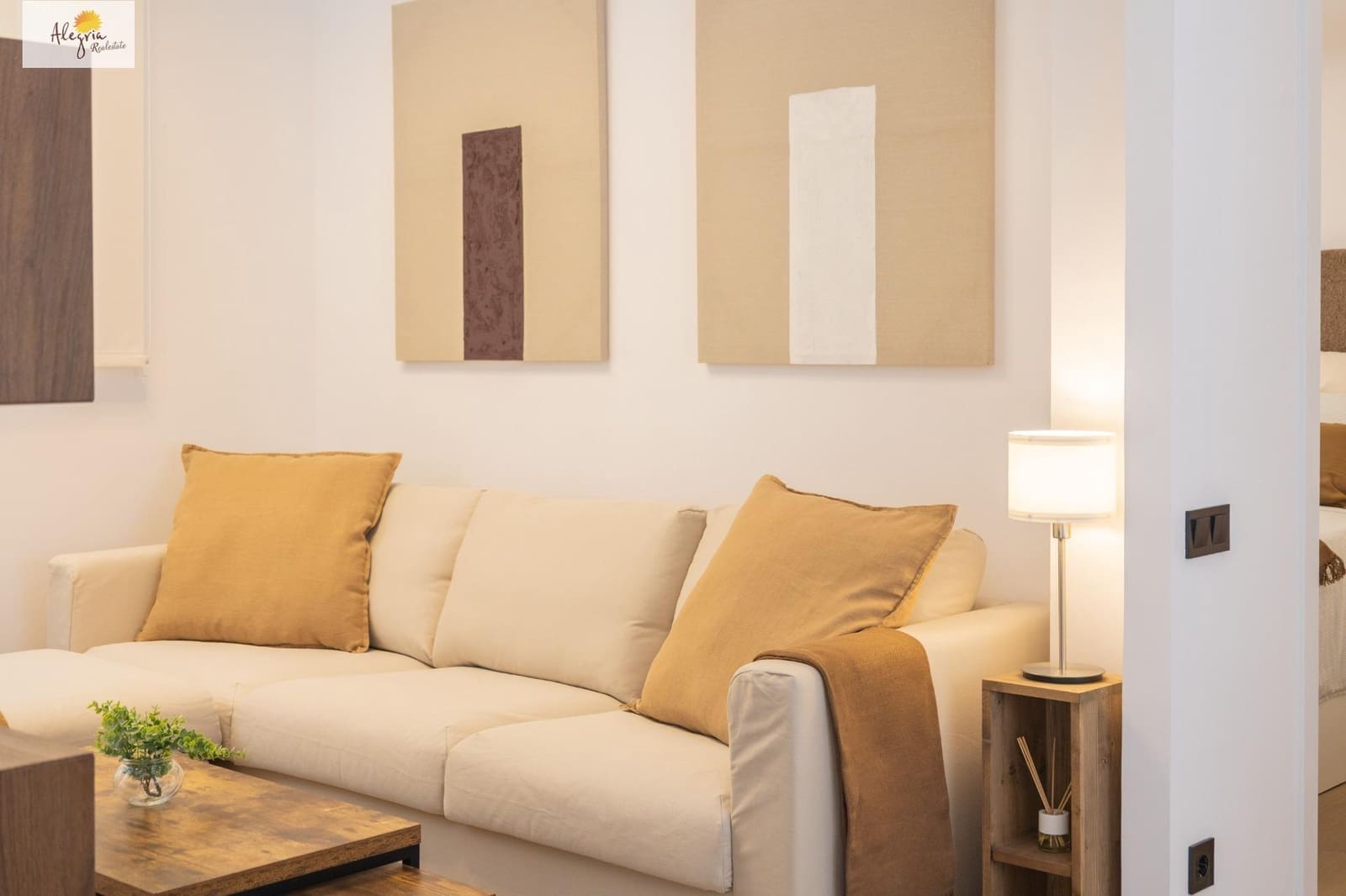 Apartamento de 2 habitaciones en València ciudad en alquiler - 1.600 € (Ref: 9666616)