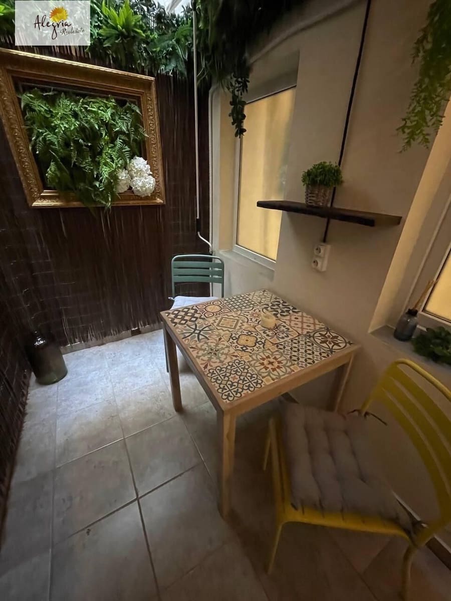 4 chambre Hôtel à vendre à Alicante ville - 485 000 € (Ref: 9674336)