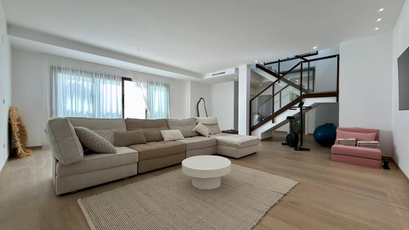 5 sovrum Villa till salu i Finestrat med pool - 915 000 € (Ref: 9679945)