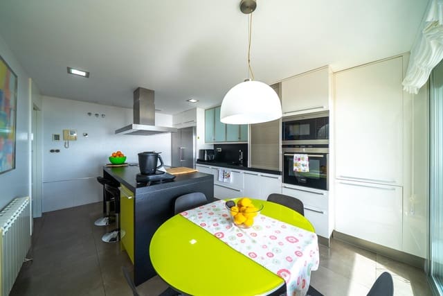 4 Zimmer Apartment zu verkaufen in Poble Nou - Montiboli, La Villajoyosa / Vila Joiosa mit Pool Garage - 650.000 € (Ref: 9679946)