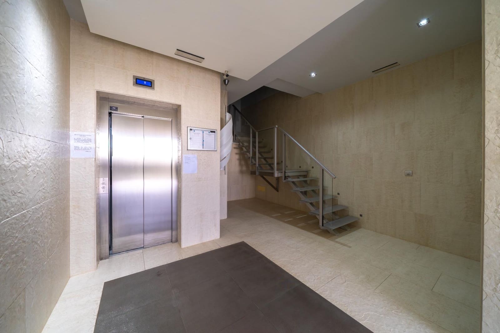 4 Zimmer Apartment zu verkaufen in La Villajoyosa / Vila Joiosa mit Pool Garage - 650.000 € (Ref: 9679946)