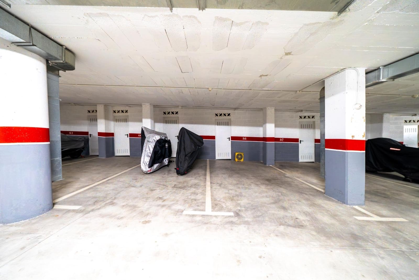 4 Zimmer Apartment zu verkaufen in La Villajoyosa / Vila Joiosa mit Pool Garage - 650.000 € (Ref: 9679946)