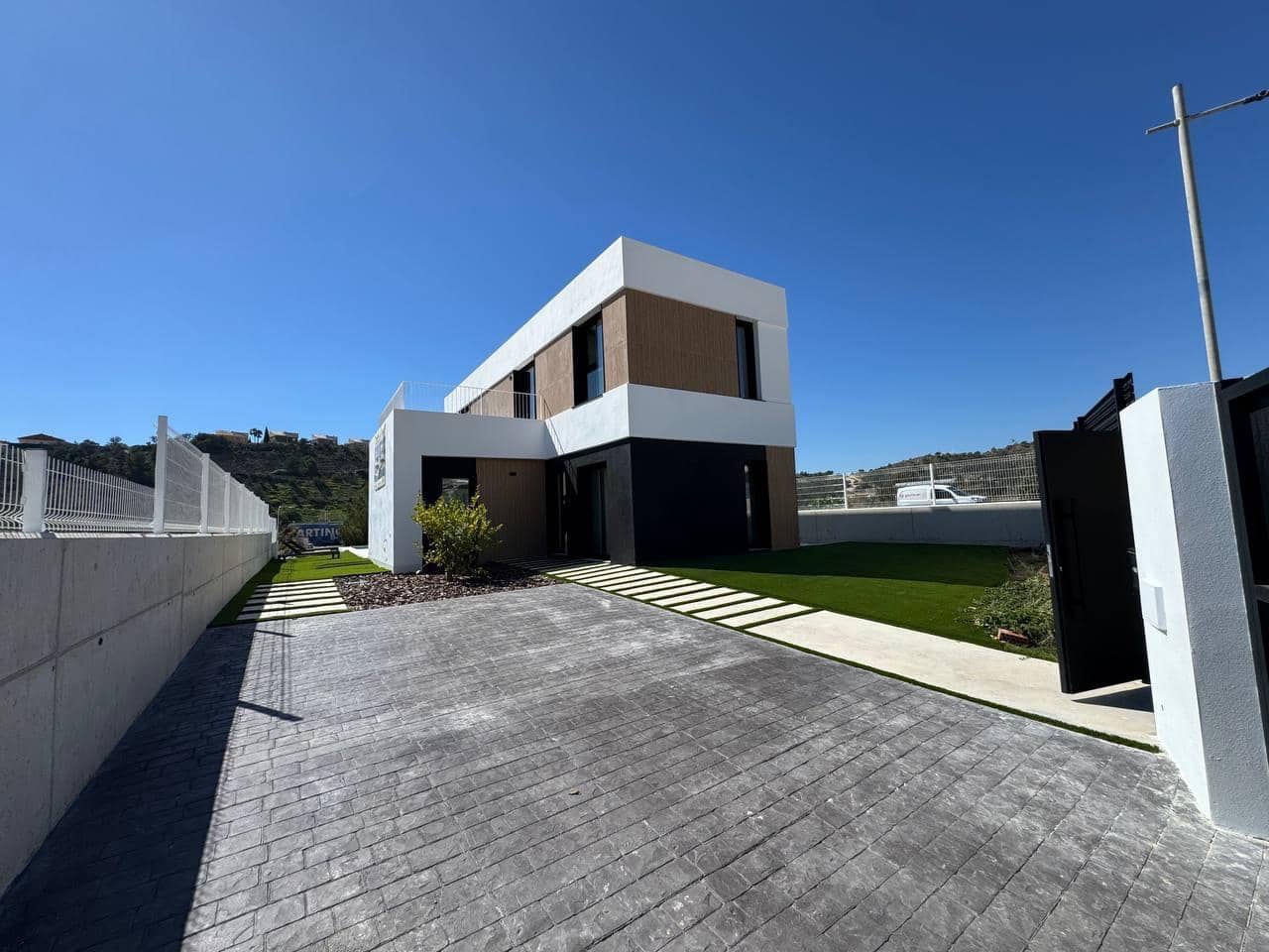 3 slaapkamer Villa te koop in Finestrat met zwembad - € 850.000 (Ref: 9679948)