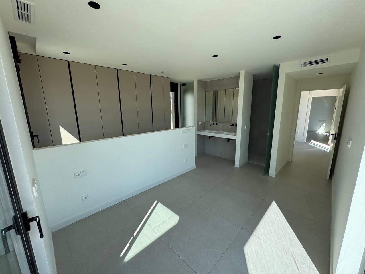 3 slaapkamer Villa te koop in Finestrat met zwembad - € 850.000 (Ref: 9679948)