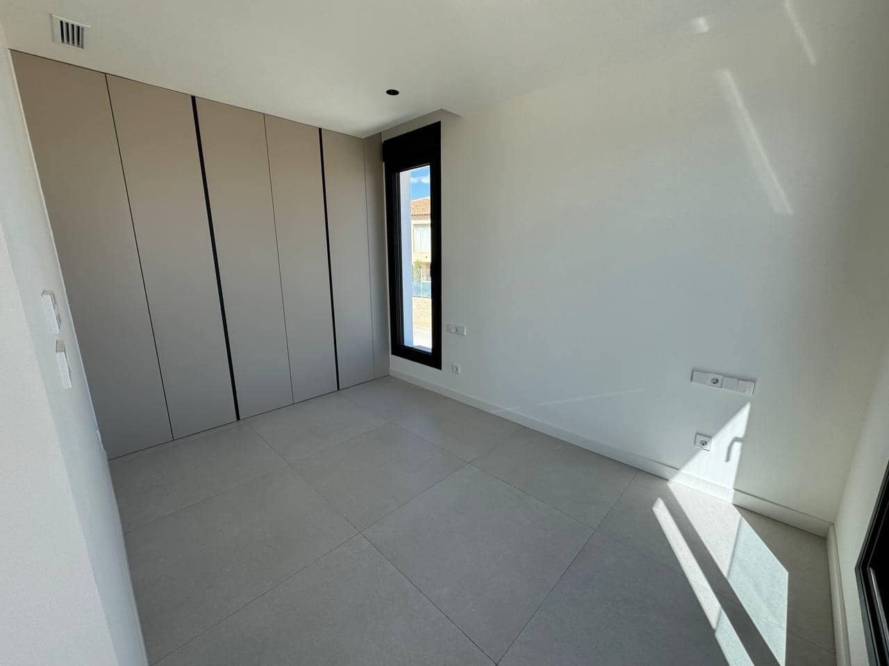 3 slaapkamer Villa te koop in Finestrat met zwembad - € 850.000 (Ref: 9679948)