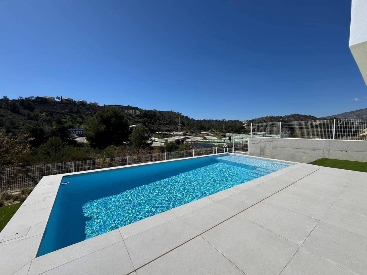 3 slaapkamer Villa te koop in Finestrat met zwembad - € 850.000 (Ref: 9679948)